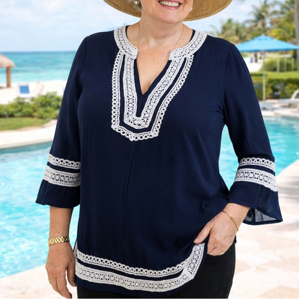 Haute Latitude Navy Tunic Top – Medium with White Lace Trim, EUC